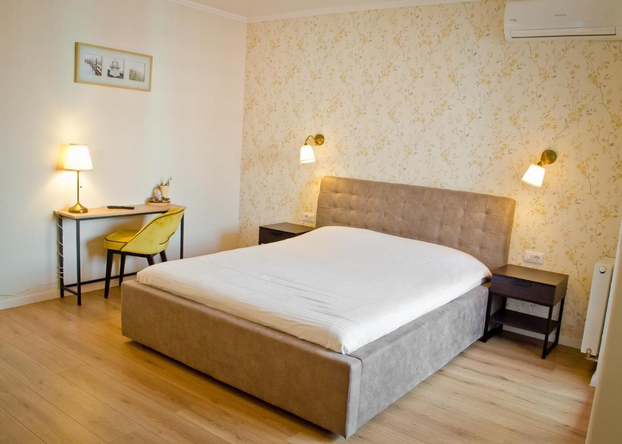Amber Studio Oradea Lägenhet Exteriör bild